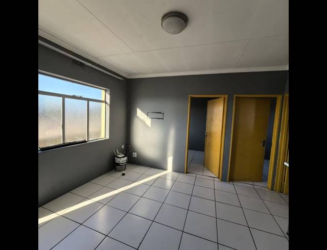 2 BEDROOM APARTMENT FOR SALE IN FLEURHOF